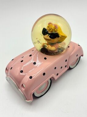 Hallmark Peanuts Gallery Sally Girl On The Go Pink Car Snow Globe 2013